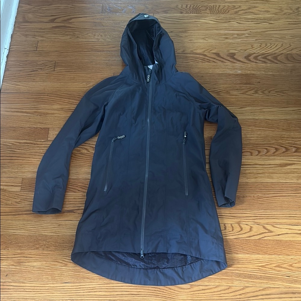 Lululemon Athletica Gray Ski Jacket with Hood